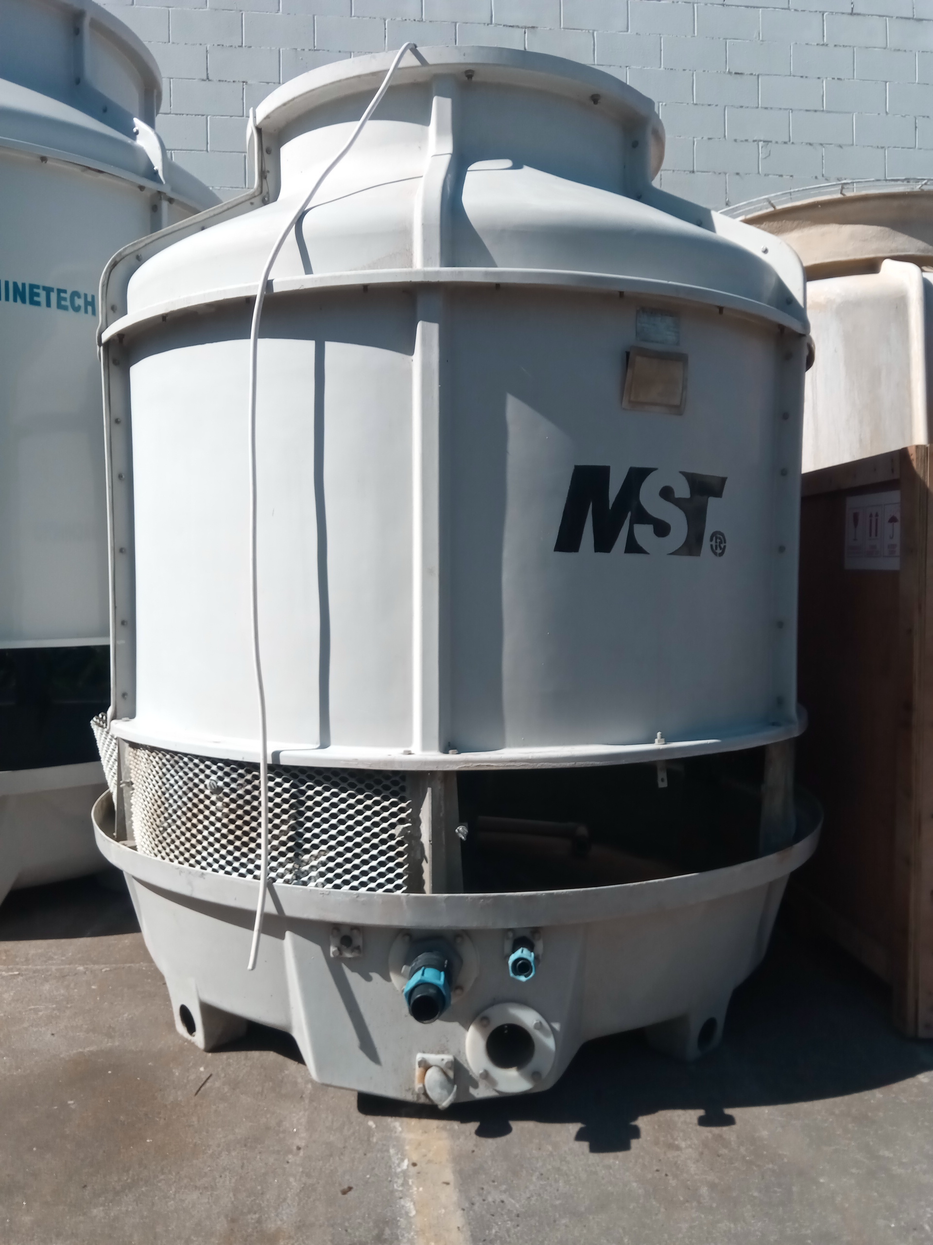 Water chillers NZ Water flow regulator Air cooled chillers